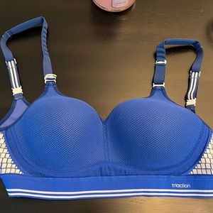 Title Nine Triaction Sports bra 36 C